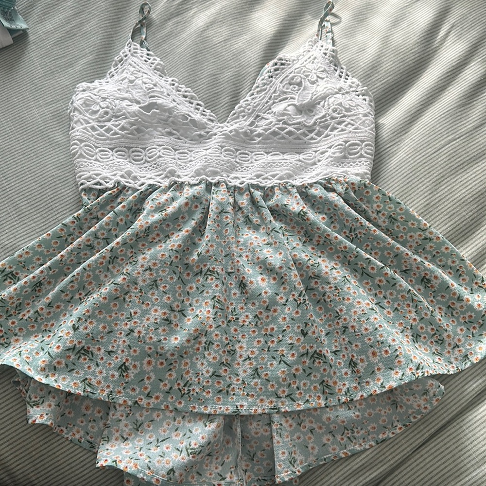Flowy spring top